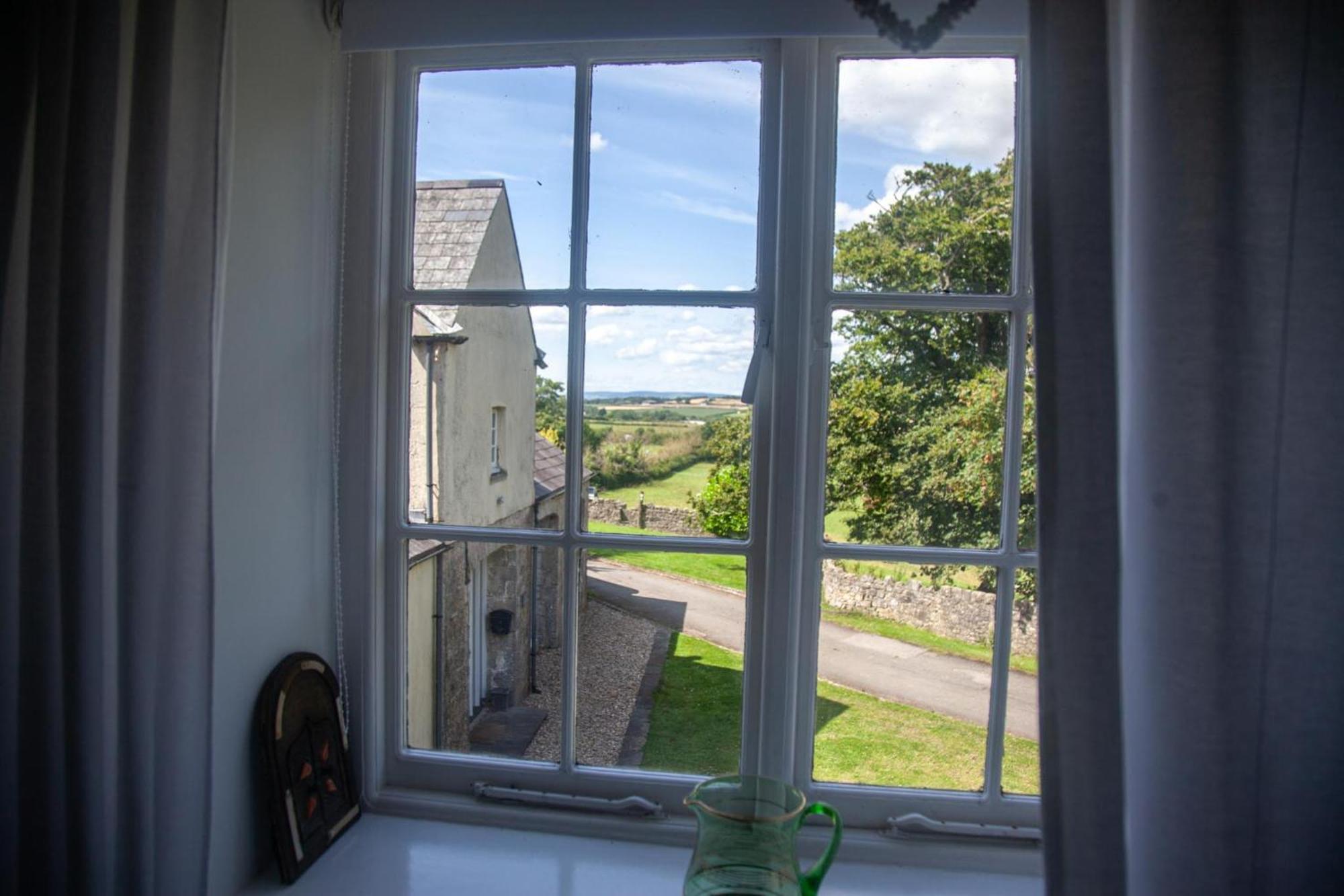 Clemenstone House B&B Cowbridge Extérieur photo