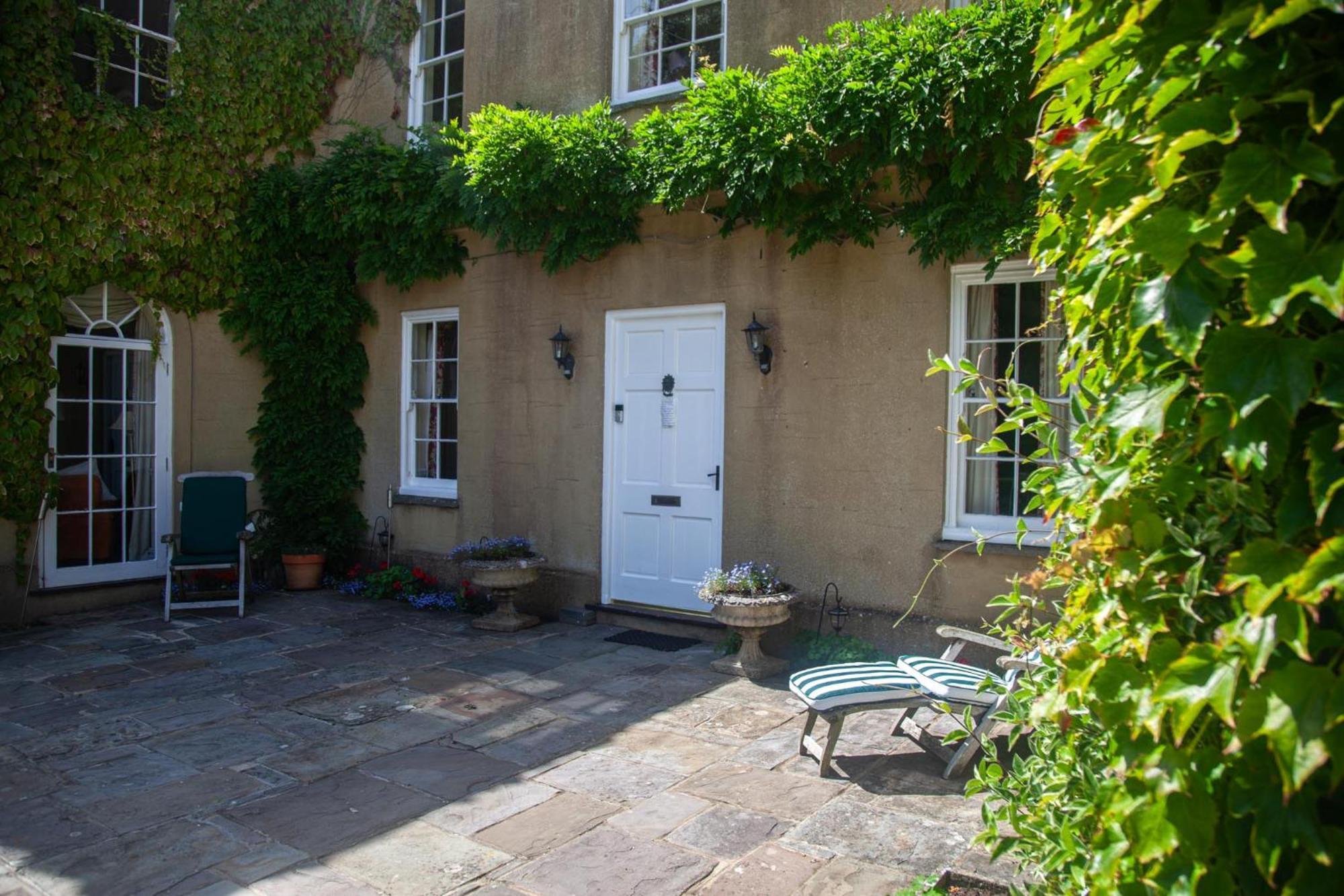 Clemenstone House B&B Cowbridge Extérieur photo