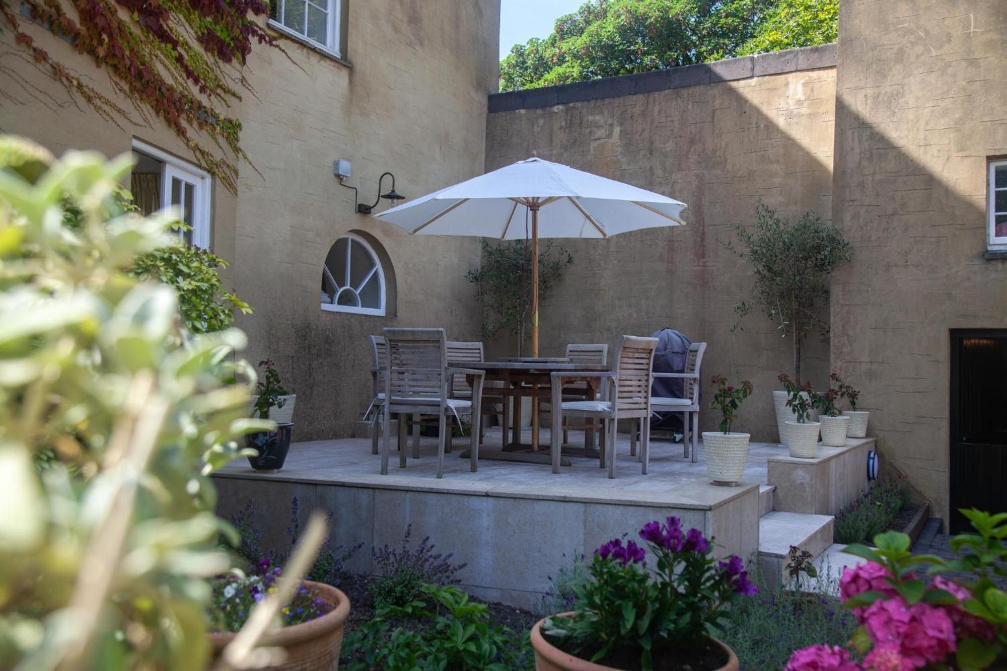 Clemenstone House B&B Cowbridge Extérieur photo